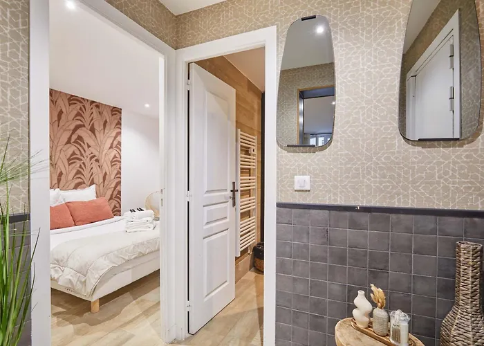 Cozy In The Center Of 2 Bedrooms * パリ